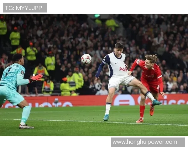 荷甲焦点战阿尔克马尔迎战强敌埃因霍温争夺积分榜优势